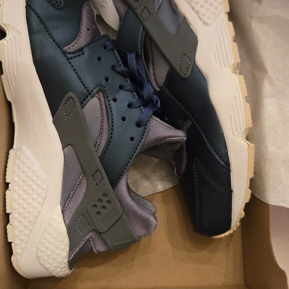 Nike Air Huarache Run Premium TXT "Cool Grey"  Women's Size 9 - Picture 8 of 10